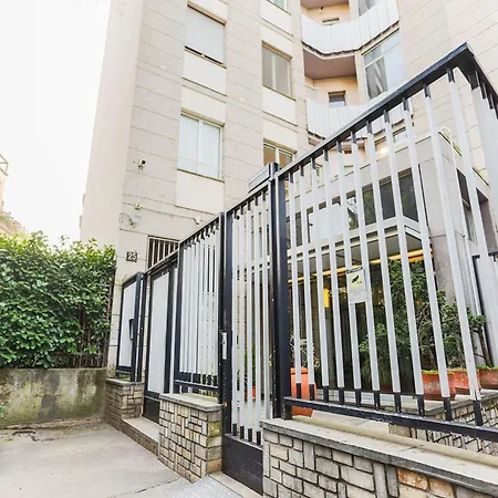 The Rent - Wonderful Multi-bedroom In The Area Colonne Di San Lorenzo Mailand