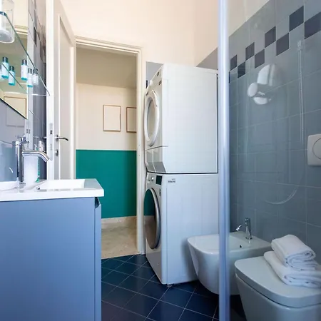 شقة The Rent - Wonderful Multi-bedroom In The Area Colonne Di San Lorenzo ميلان
