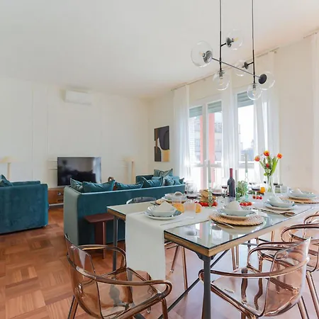 The Rent - Wonderful Multi-bedroom In The Area Colonne Di San Lorenzo شقة
